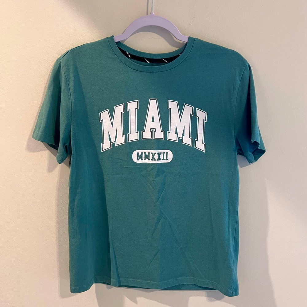 Boys Large Miami Art Class Shirt